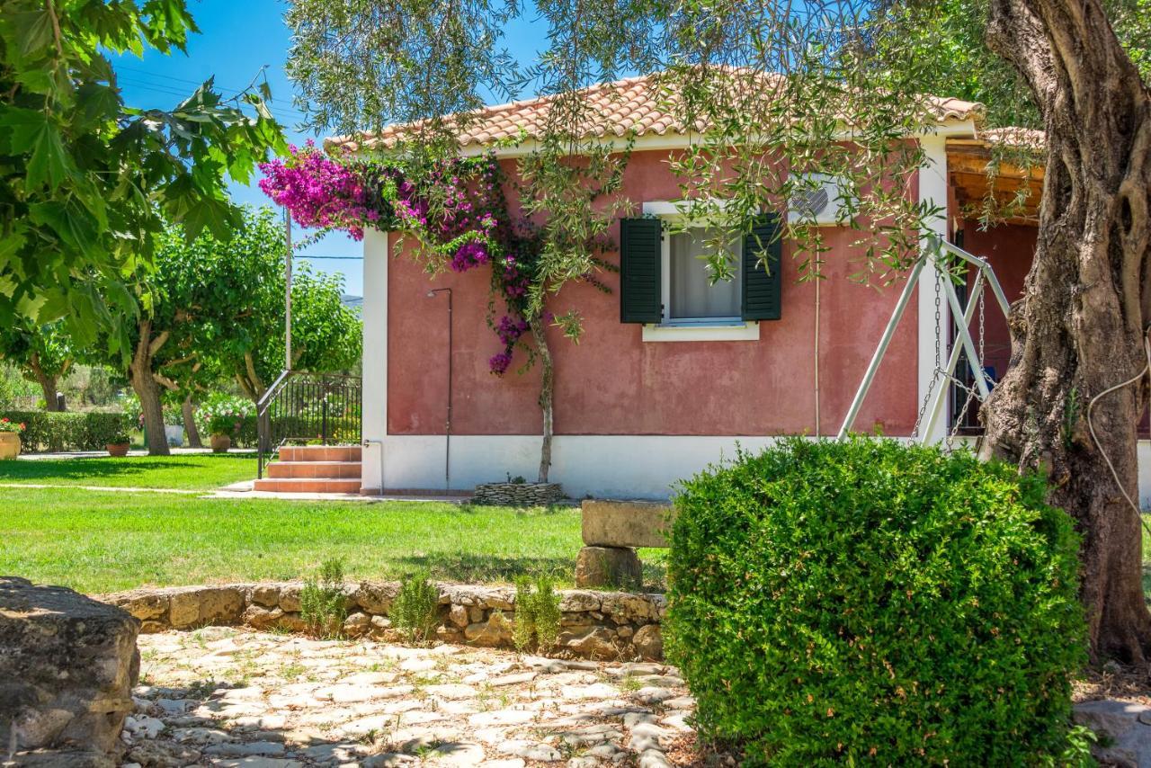 Nemorosa Holiday Houses Méson Yerakaríon Exterior foto
